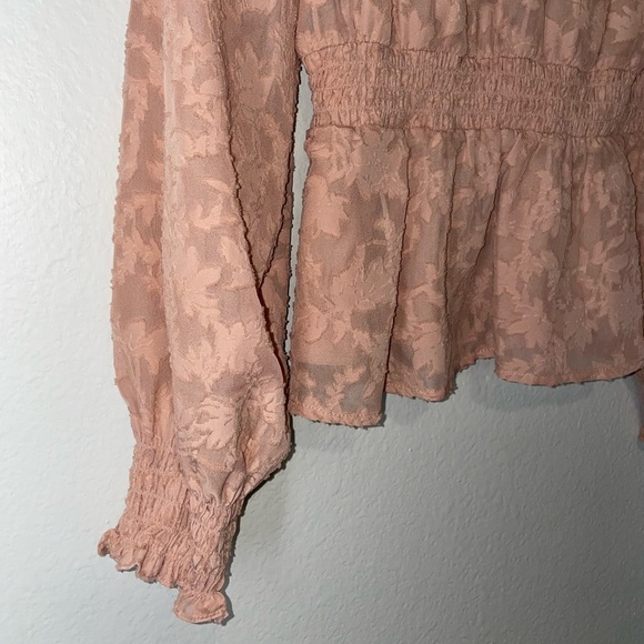 BCBGMAXAZRIA Womens V-neck Woven Floral Peasant Long Sleeve lined blouse Top EUC - Picture 11 of 16